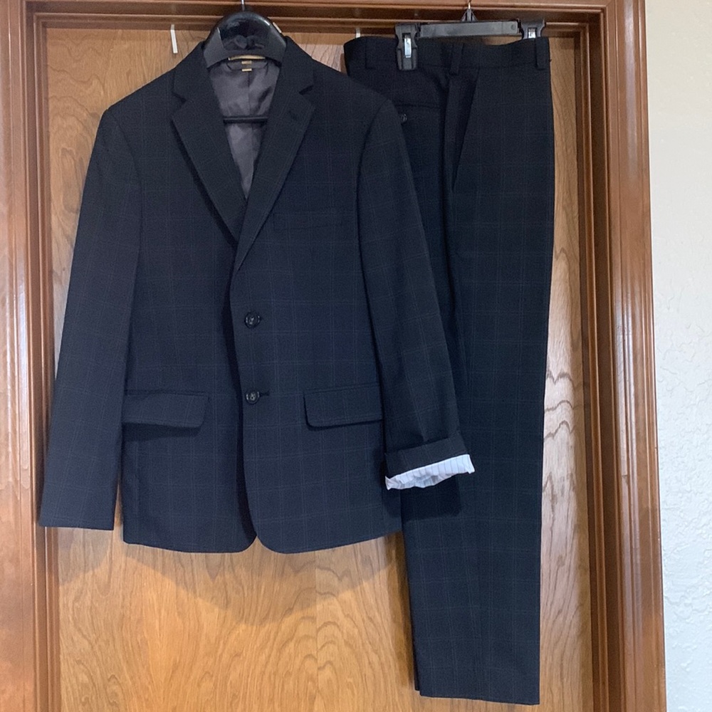 Class Club Boys Suit Set Size 14 Black Pattern